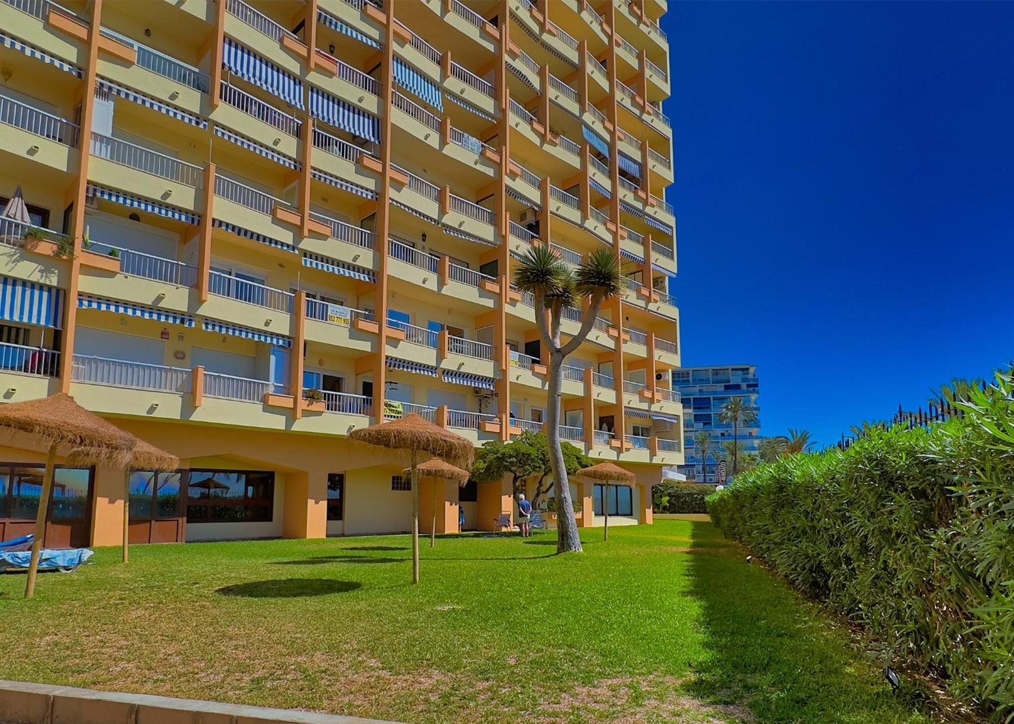 Great Studio On The Beachfront In The Center Of มาร์เบยา ภายนอก รูปภาพ